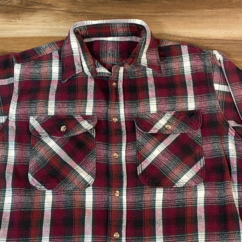 Mens Plaid Flannel Shirt XL Long Sleeve Button Down Casual Work Maroon White